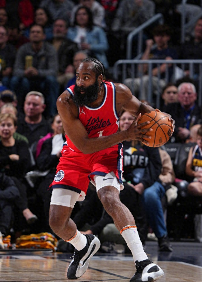 开云-包含冲刺阶段NBA季后赛传出新动向，金州勇士手感冰凉，管理层表态：震撼外界，球探报告显示潜力的词条-开云